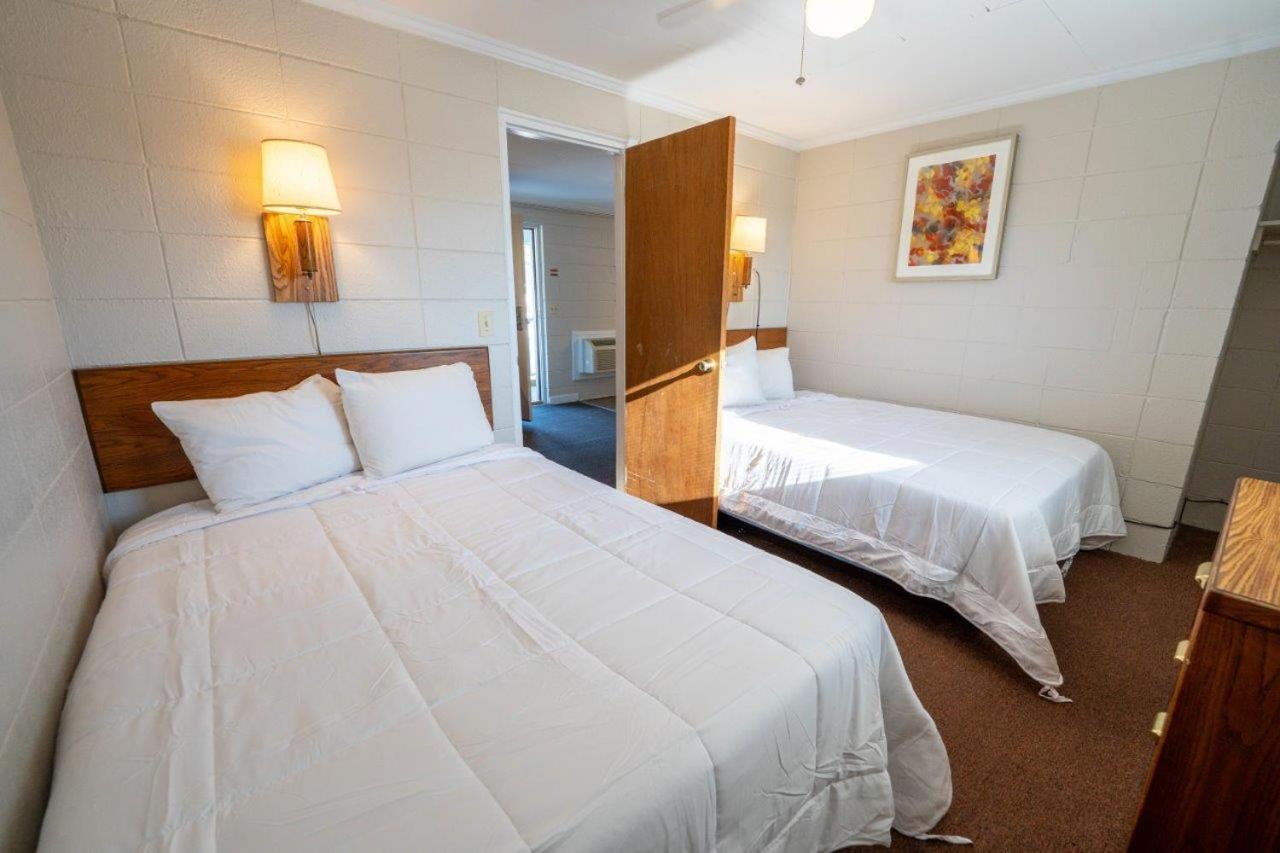 The Grand Regal Resort Elizabethtown Exteriör bild